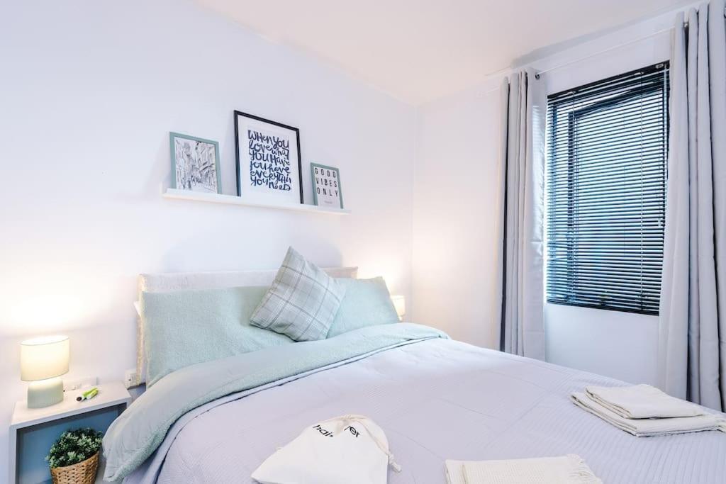 Sleeps 6, Stylish Apartment, Perfect For Groups, Long Term Disc Apartment *